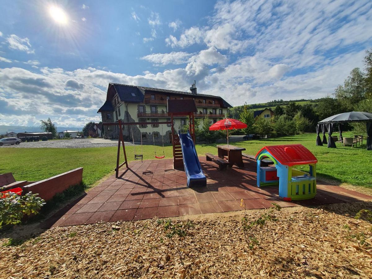 Orava Hotel Vitanova Luaran gambar