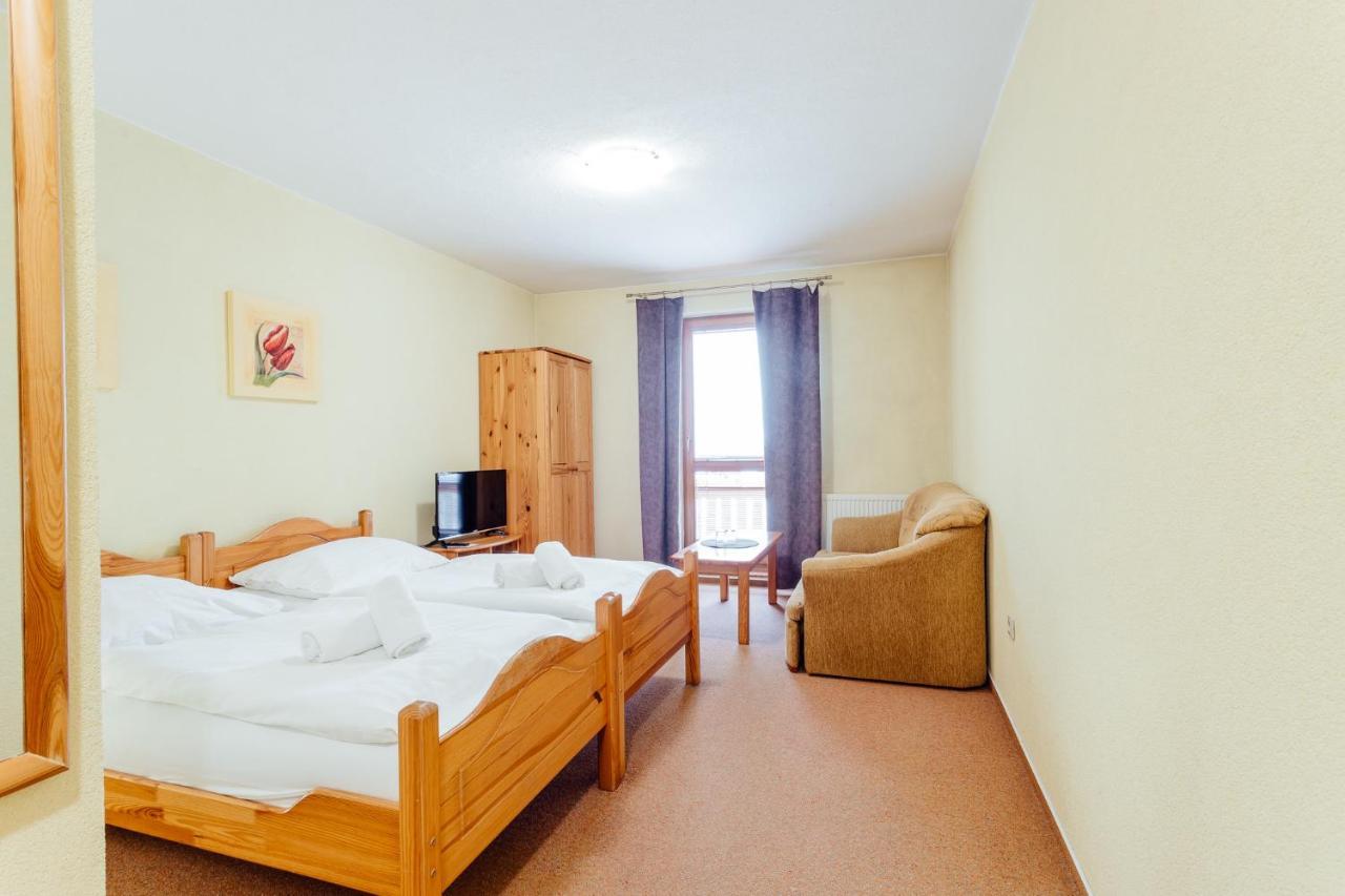 Orava Hotel Vitanova Luaran gambar