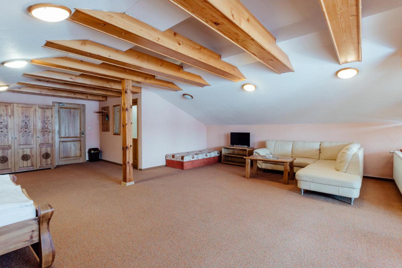 Orava Hotel Vitanova Luaran gambar