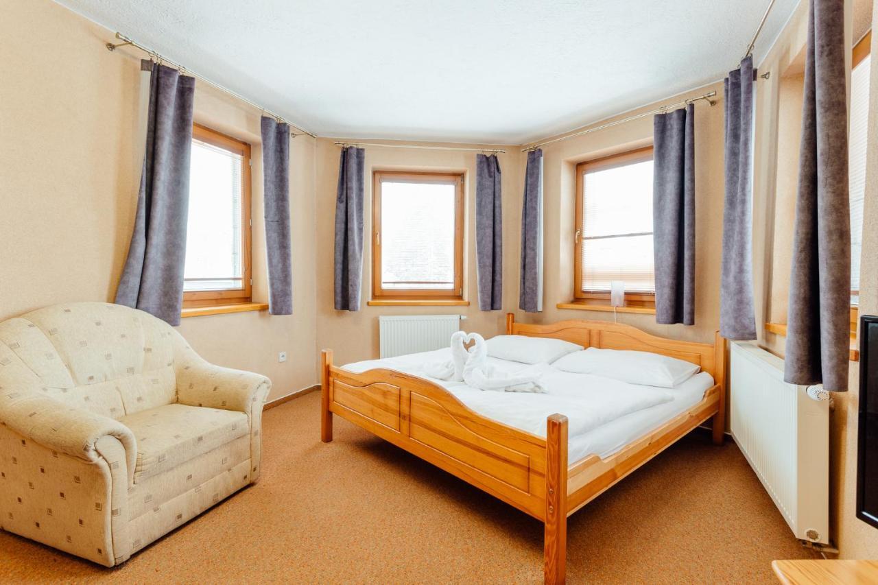 Orava Hotel Vitanova Luaran gambar